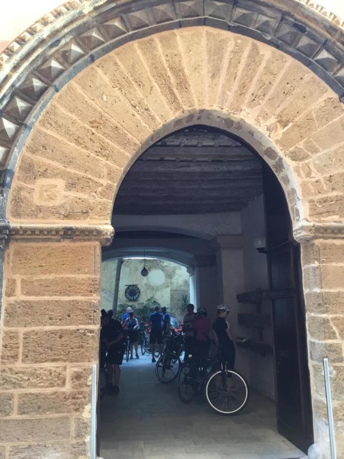 Hotel Moderno Τράπανι Εξωτερικό φωτογραφία
