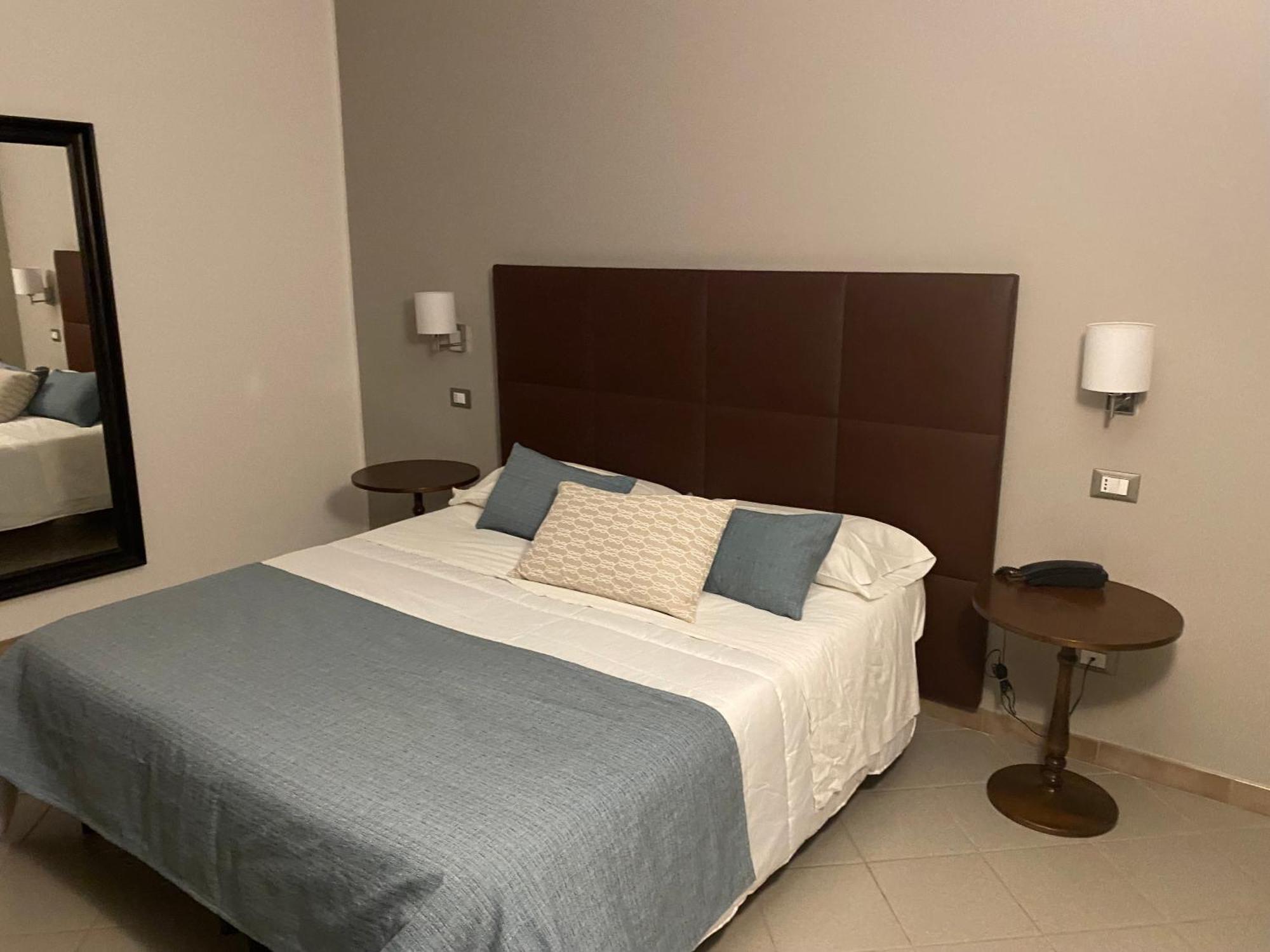 Hotel Moderno Τράπανι Εξωτερικό φωτογραφία