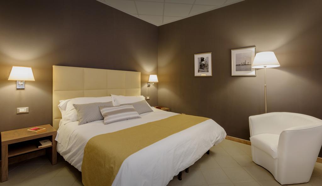 Hotel Moderno Τράπανι Εξωτερικό φωτογραφία