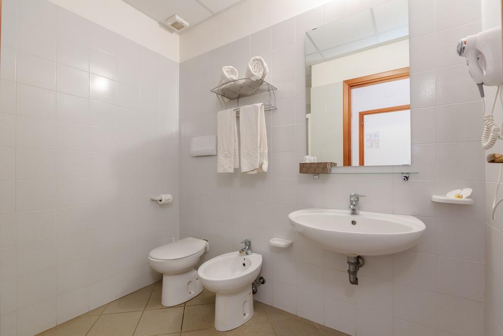 Hotel Moderno Τράπανι Εξωτερικό φωτογραφία